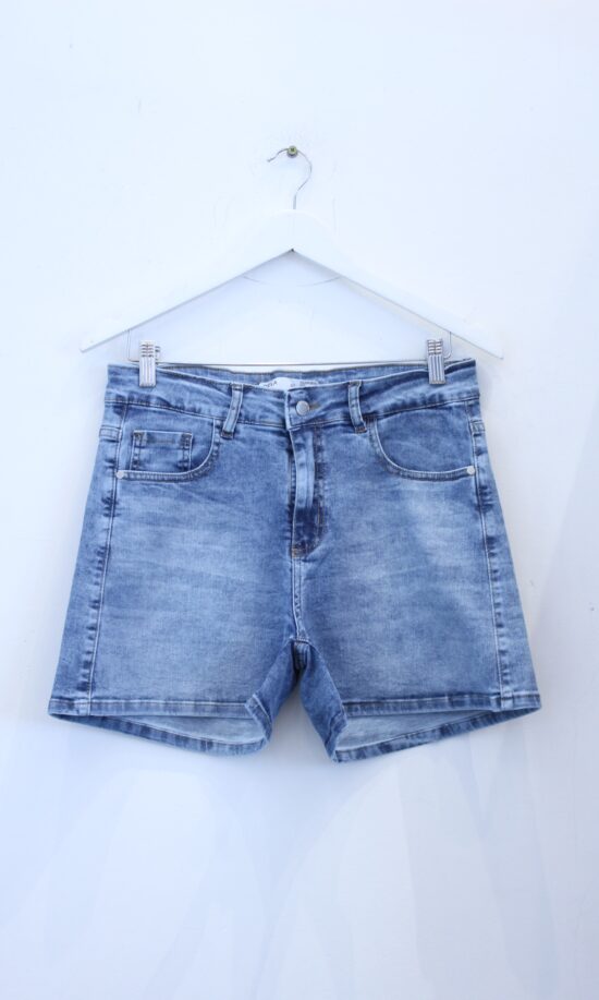 Short Kayla